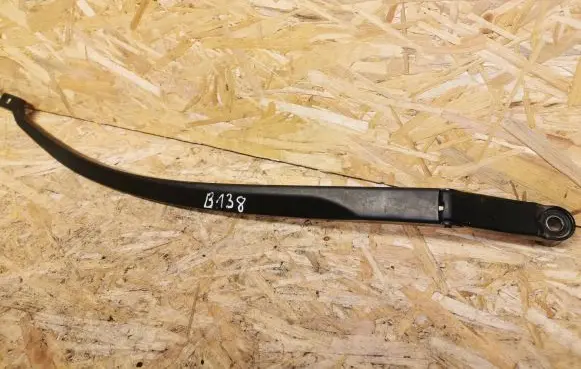 Toyota Avensis T270 Front wiper blade arm 3392125686 79983