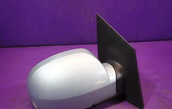 Hyundai Getz Front door electric wing mirror
