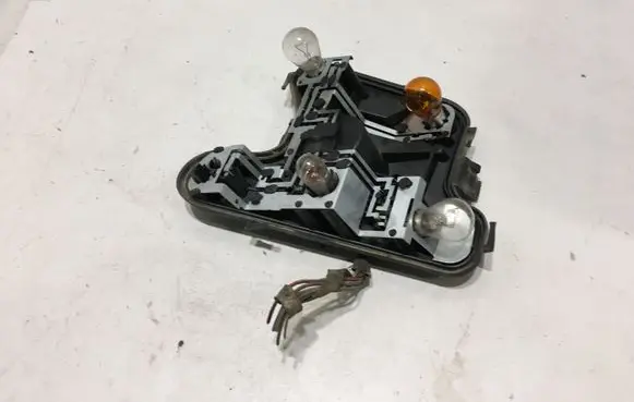 Audi A4 S4 B6 8E 8H Tail light bulb cover holder 153948