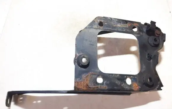 Ford Focus Battery bracket xs416k034