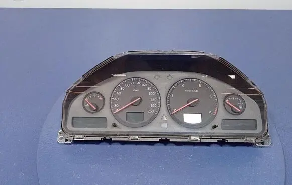 Volvo S80 Speedometer (instrument cluster) 9499671