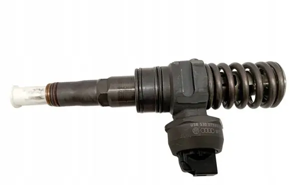 Skoda Octavia Mk2 (1Z) Fuel injector 038130073AG