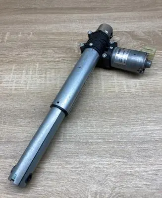BMW 5 F10 F11 Seat adjustment motor 9168755 0390204011