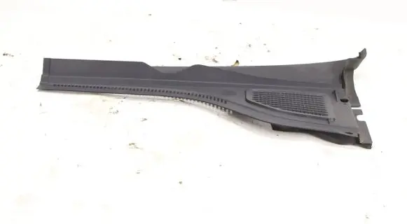 Volkswagen Golf VIII Wiper trim 5H0819403