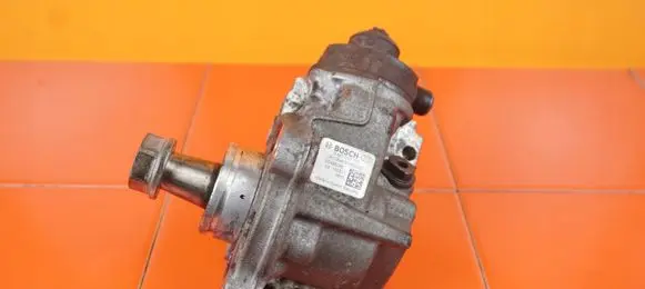 Opel Insignia A Fuel injection high pressure pump 0445010703 B20DTH