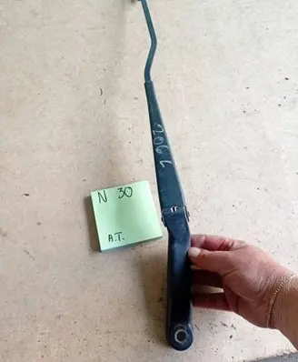 Peugeot 206 Front wiper blade arm 658985445