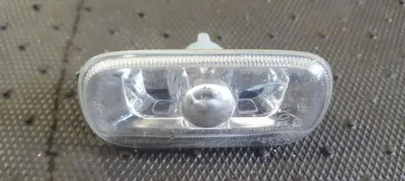 Audi A4 S4 B6 8E 8H Front fender indicator light 8E0949127