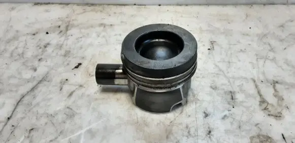 Volkswagen Transporter - Caravelle T5 Piston 81L137A2 031174