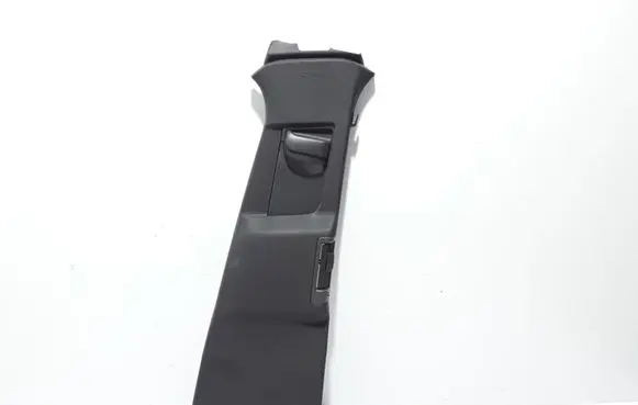 Volvo XC90 (B) pillar trim (bottom) 31651530