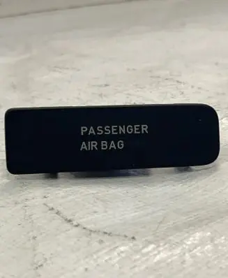 Passenger airbag on/off switch