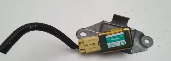 Toyota Land Cruiser (J120) Airbag deployment crash/impact sensor 8983060020