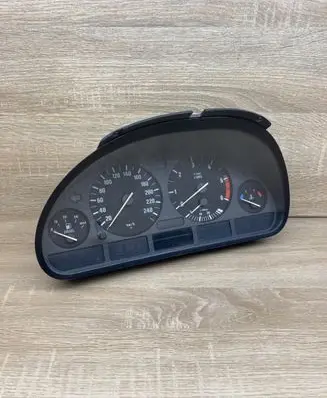 BMW 5 E39 Speedometer (instrument cluster) 8375675 110008735