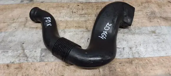 Volkswagen Fox Air intake hose/pipe 6Y0129618A