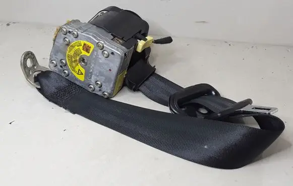 Audi A3 S3 8L Rear seatbelt 8L3857805