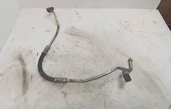 Opel Vectra C Air conditioning (A/C) pipe/hose 13142597