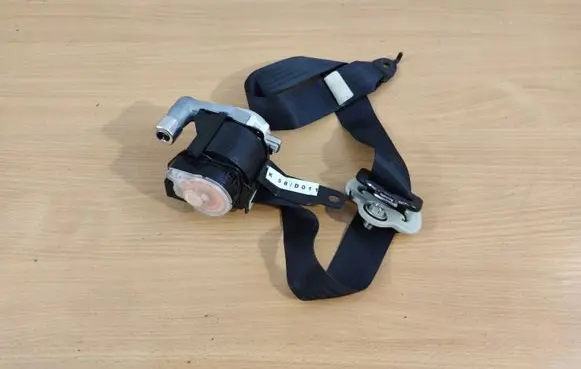 Mazda CX-9 Front seatbelt T89381T