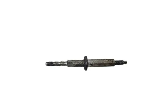 Mazda CX-7 Fuel Injector clamp holder 