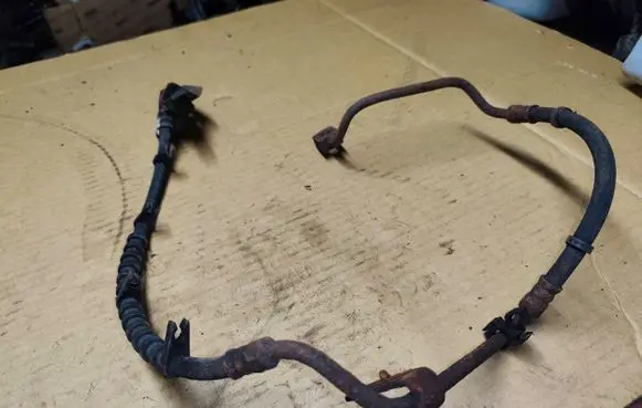 Jeep Grand Cherokee (WJ) Brake line pipe/hose 