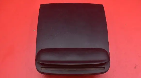 Glove box