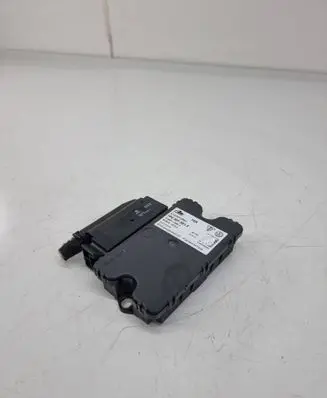Volkswagen Touareg II Hand brake control module 7P0907801F