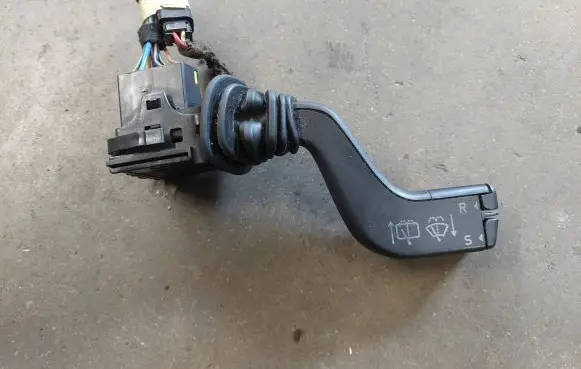Opel Zafira A Wiper control stalk 090243395