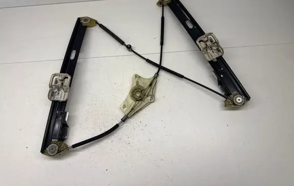 Seat Leon (5F) Front window lifting mechanism without motor 5F4837461D