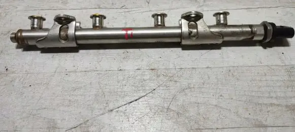 Volkswagen Tiguan Fuel main line pipe 04E133320D