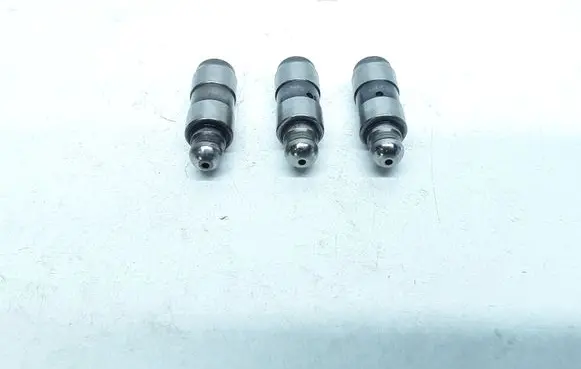 Volvo XC70 Valve rocker arm 