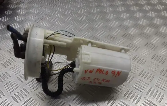 Volkswagen Polo IV 9N3 Mechanical fuel pump 