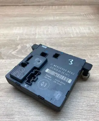 Mercedes-Benz E W211 Door control unit/module 2118704126 00006806USED