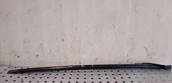 Opel Frontera B Windshield trim