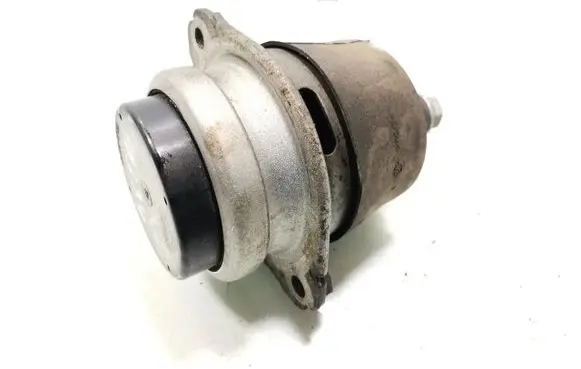 Engine mount bracket