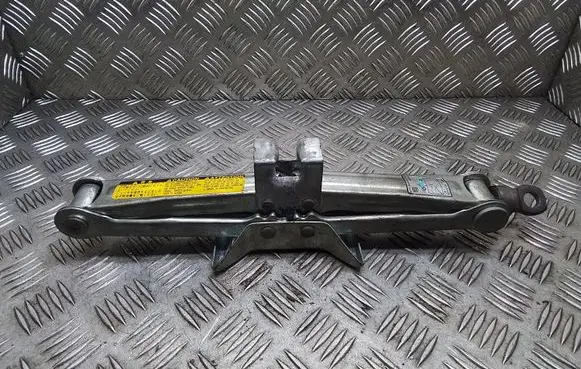 Toyota Corolla Verso E121 Lift Jack 0911120110
