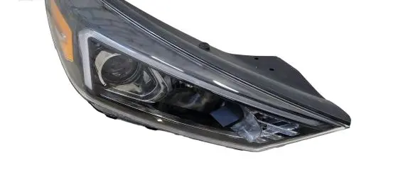 Hyundai Tucson TL Headlight/headlamp H56R 0602 92102D3