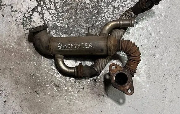 Skoda Roomster (5J) EGR valve cooler 045131513P 045131513