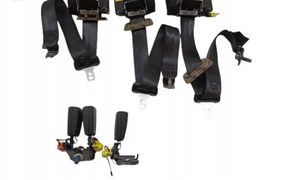 Volvo S60 Front seatbelt