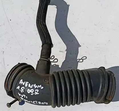 Toyota Avensis T270 Intercooler hose/pipe 17881-0T060