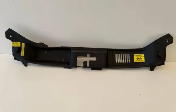 Volvo V50 Radiator trim 30716338