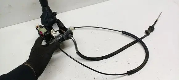 BMW X3 E83 Gear shifter/selector 0361123