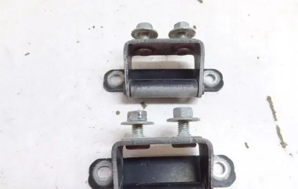 Hyundai Tucson JM Tailgate/trunk/boot hinge