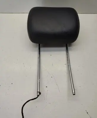 Mercedes-Benz ML W164 Front seat headrest 
