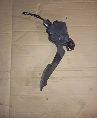 Subaru Outback Accelerator throttle pedal 36010AG140 1988007120 10J15C00387