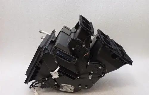 McLaren 765LT Spider Heater blower radiator 13A3588CP