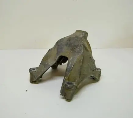 Audi A6 S6 C7 4G Engine mounting bracket 4G0199307AJ