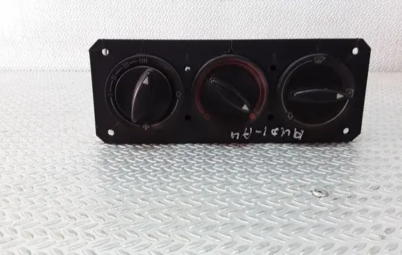 Audi A4 S4 B5 8D Climate control unit 893959511