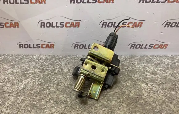 Jeep Grand Cherokee (WK) Tailgate window lock/catch/latch 445AAA 1245 L46000
