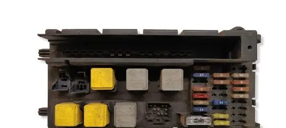 Mercedes-Benz Sprinter W906 Fuse module A9065450401