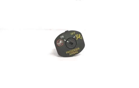 Passenger airbag on/off switch