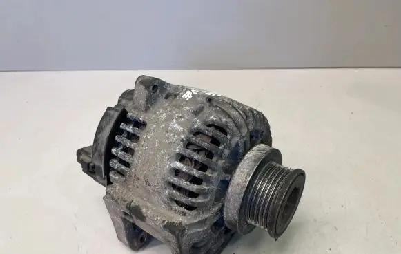 Renault Megane II Generator/alternator 8200100907