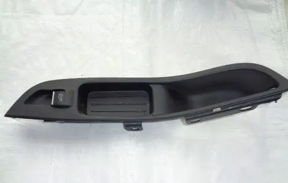 Ford Focus Electric window control switch BM51A240A40AD